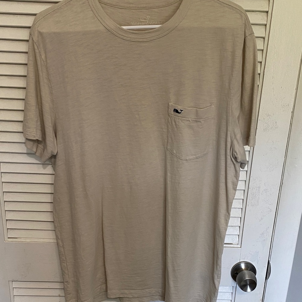 Vineyard Vines Men's Beige Short Sleeve Tee